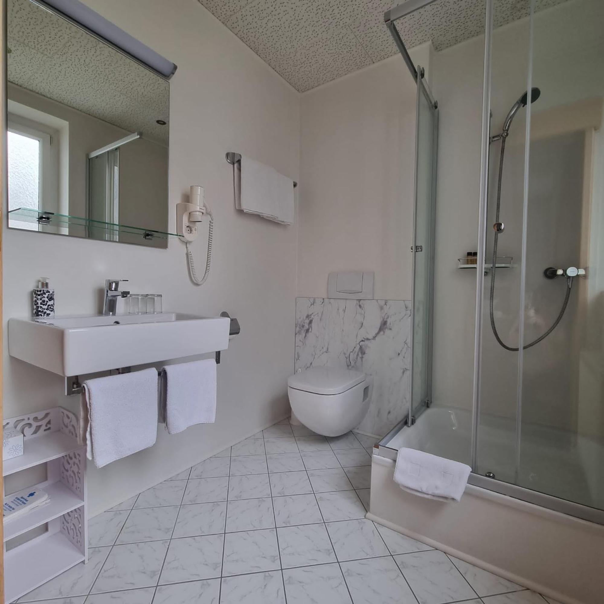 Hotel Central Hotel 3*