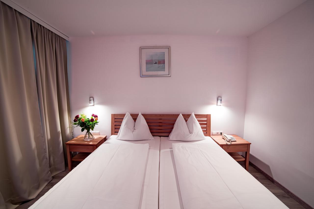 Hotel Central Hotel 3*